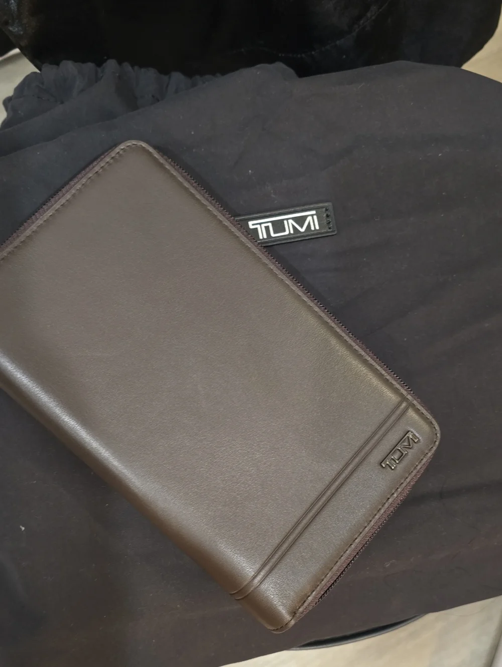 Tumi Horizon SLG Travel Wallet- Brown Smooth